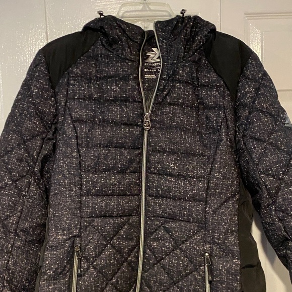 ZeroXposur Women's Quilted Hooded Puffer Jacket in Black and Charcoal - Picture 3 of 4